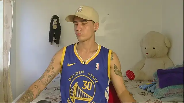 kilyan wow online show from November 2025 10:02:02 PM