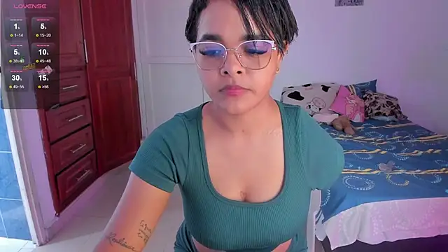 Tatiana-Jaaramillo online show from April 2026 02:54:01 PM