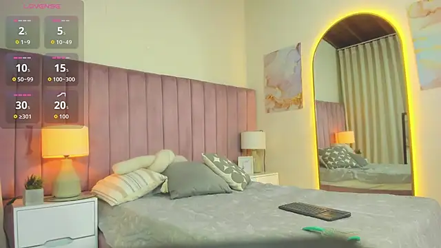 Snapshot of Valentino_moretti chatting on March 2026 12:00:01 PM Valentino moretti online show from March 2026 12:00:01 PM