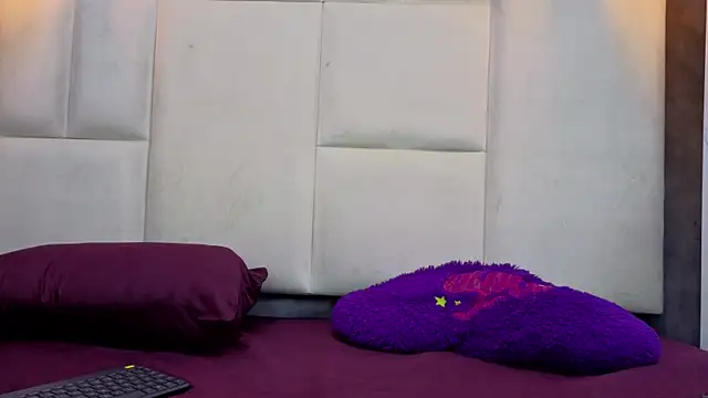 Snapshot of Valentino_moretti chatting on June 2026 11:41:01 AM Valentino moretti online show from June 2026 11:41:01 AM