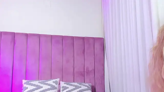 Snapshot of Valentino_moretti chatting on March 2026 11:55:02 AM Valentino moretti online show from March 2026 11:55:02 AM