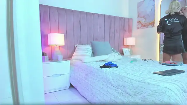 Valentino moretti online show from February 2026 11:54:02 AM