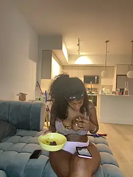 Drekacakez online show from May 2026 02:03:01 PM