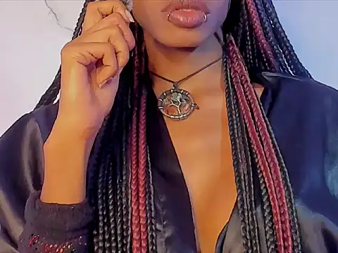 Snapshot of aprille15 chatting on December 2025 01:22:02 AM aprille15 online show from December 2025 01:22:02 AM