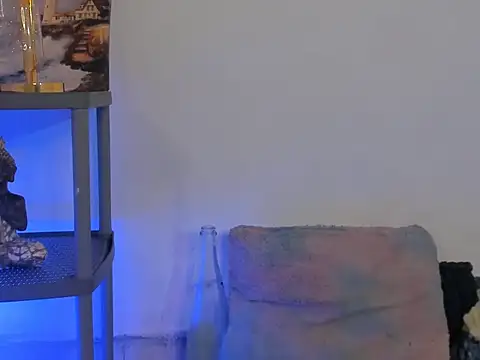 aprille15 online show from March 2026 05:58:01 PM