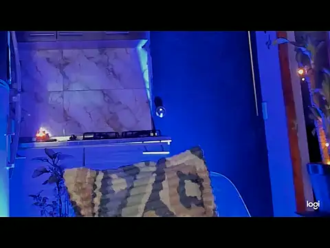 aprille15 online show from February 2026 01:44:01 PM