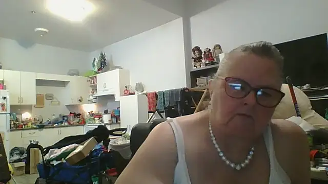 TiguhguhrsRose online show from January 2026 01:09:01 AM