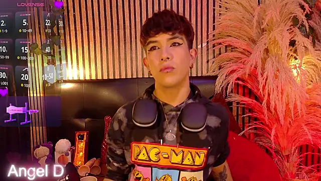 Angeldust19 online show from April 2026 03:19:01 AM