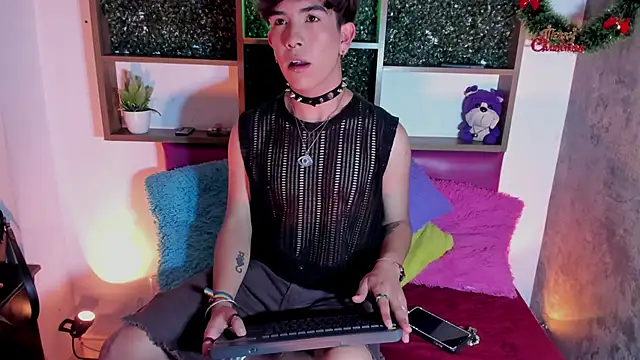 Angeldust19 online show from November 2025 04:00:02 AM