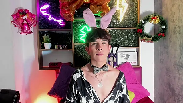 Angeldust19 online show from December 2025 03:05:01 AM