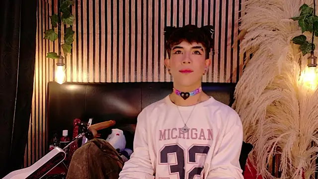 Angeldust19 online show from February 2026 04:09:01 AM