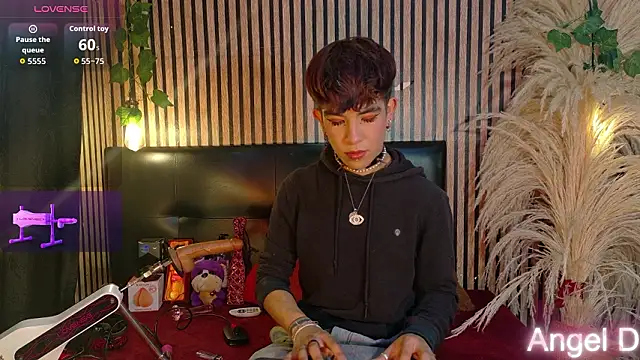 Angeldust19 online show from March 2026 03:13:02 AM