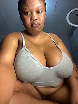 Busty-Sweetheart online show from November 2025 09:48:01 PM