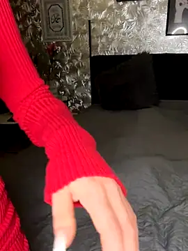 DeineJulia online show from November 2025 11:05:01 PM