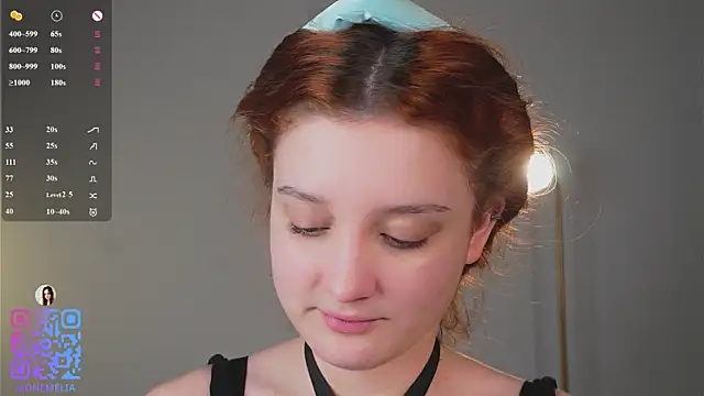 Snapshot of AmelieSeductress chatting on January 2026 01:29:02 PM AmelieSeductress online show from January 2026 01:29:02 PM