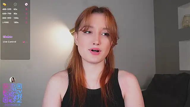 Snapshot of AmelieSeductress chatting on January 2026 01:36:01 PM AmelieSeductress online show from January 2026 01:36:01 PM