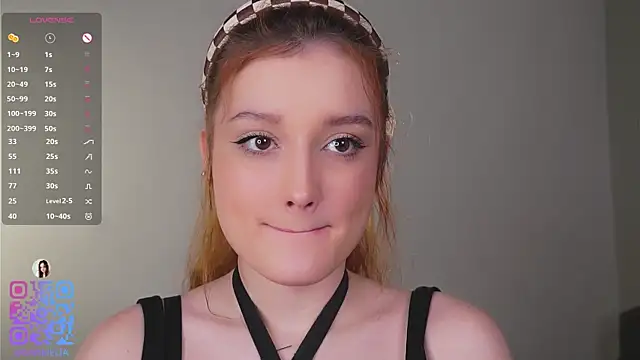 Snapshot of AmelieSeductress chatting on January 2026 02:20:02 PM AmelieSeductress online show from January 2026 02:20:02 PM