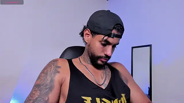 LuigiVitale 1 online show from July 2026 01:36:02 AM