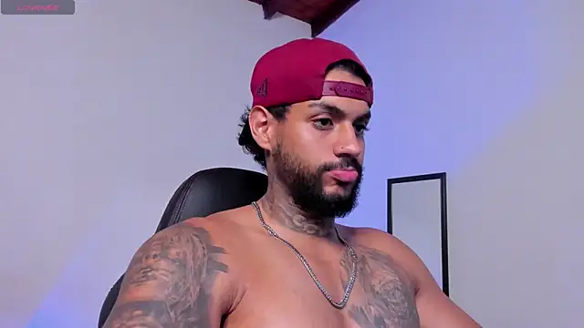 LuigiVitale 1 online show from July 2026 01:24:02 AM