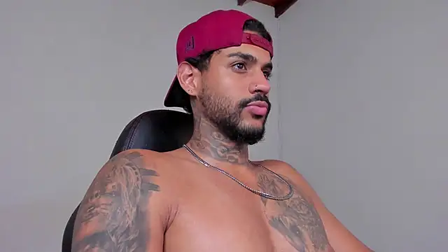 LuigiVitale 1 online show from January 2026 01:22:01 AM