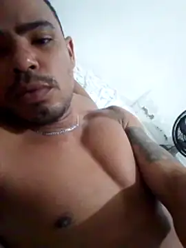 Snapshot of morenoosafado18cm chatting on November 2025 12:54:02 AM morenoosafado18cm online show from November 2025 12:54:02 AM