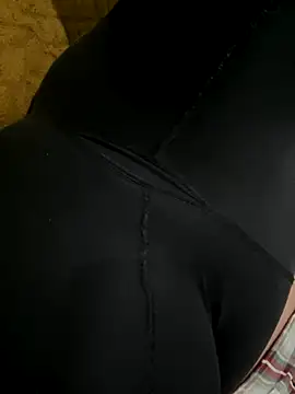 Snapshot of zaphiro777 chatting on November 2025 04:05:01 AM zaphiro777 online show from November 2025 04:05:01 AM