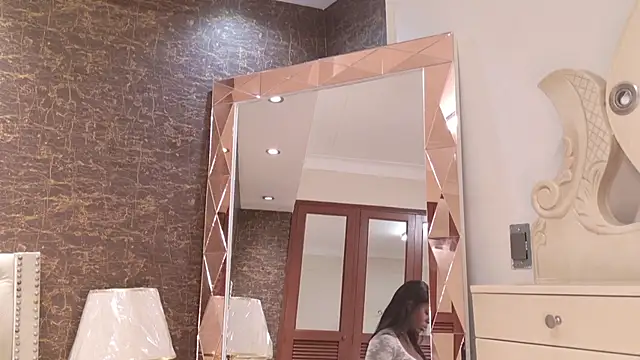 zyrastorm online show from January 2026 04:36:02 PM