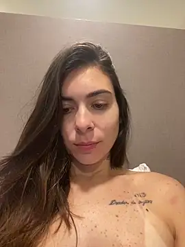 fer-nanda online show from April 2026 12:18:02 AM