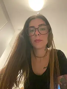 fer-nanda online show from April 2026 09:52:01 PM