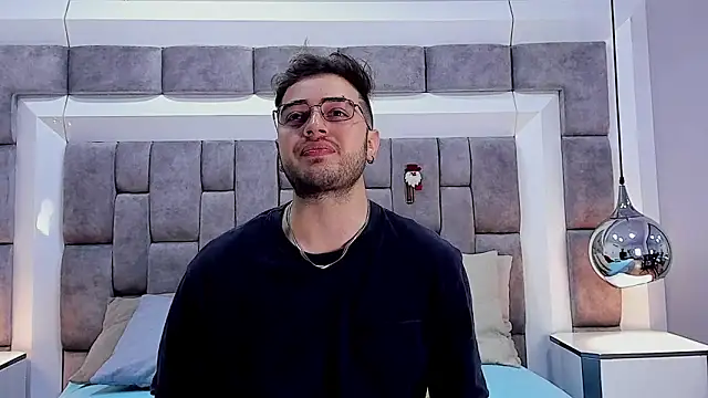 Ethan Greys online show from November 2025 03:54:02 AM