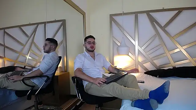 Ethan Greys online show from December 2025 04:22:02 AM