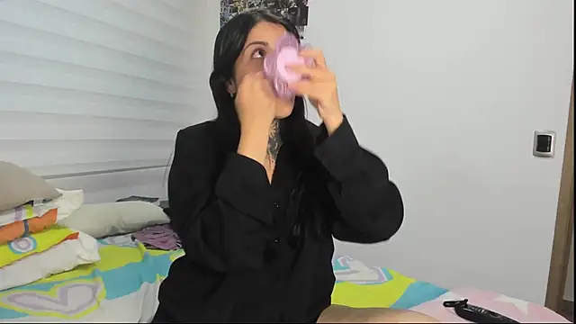 Lia levine online show from March 2026 06:31:01 PM