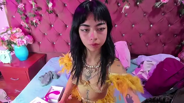  Ivy Luna online show from March 2026 04:21:01 PM