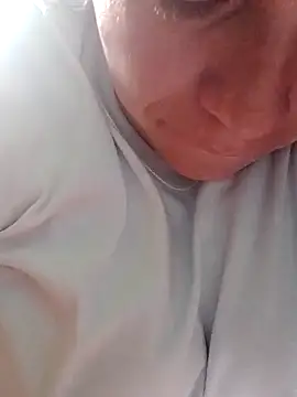 Rouse hot  online show from December 2025 05:06:01 PM