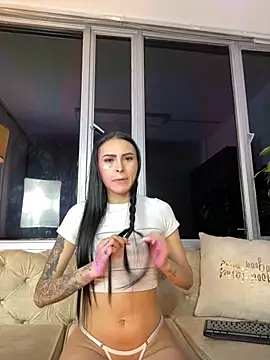 Linda  fiore online show from February 2026 02:56:01 AM