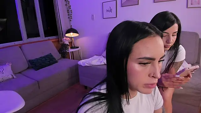 Linda  fiore online show from February 2026 05:04:02 AM