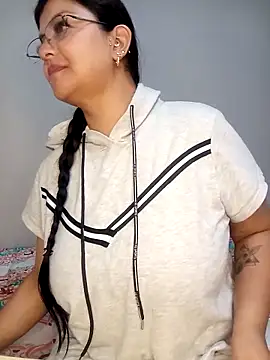 CelesteAlvarez1989 online show from January 2026 06:17:01 AM