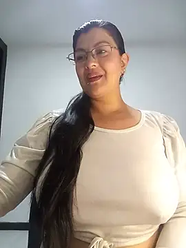 CelesteAlvarez1989 online show from June 2026 03:17:01 AM