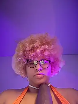 Snapshot of nikicatwild chatting on November 2025 03:16:02 AM nikicatwild online show from November 2025 03:16:02 AM