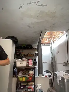 Isabella Hillss online show from December 2025 06:53:01 PM