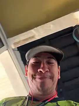 algila08 online show from March 2026 04:34:02 PM