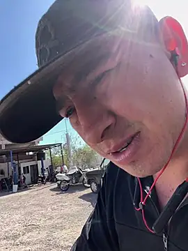 algila08 online show from March 2026 05:38:02 PM