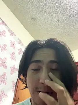 Snapshot of algila08 chatting on November 2025 01:09:01 AM algila08 online show from November 2025 01:09:01 AM