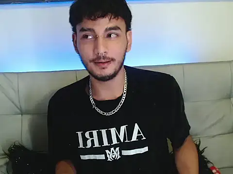 Snapshot of Brunicci chatting on November 2025 08:37:01 AM Brunicci online show from November 2025 08:37:01 AM