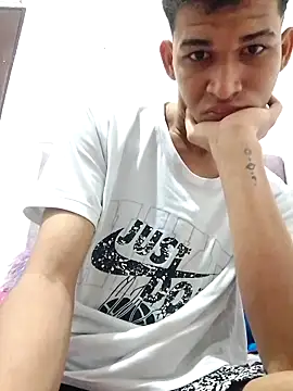 Luigi cumming1 online show from November 2025 07:19:02 AM