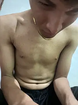 Luigi cumming1 online show from April 2026 07:39:02 PM