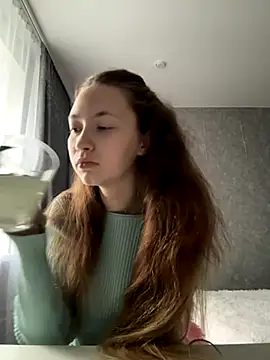 Holy Poly online show from December 2025 08:24:01 AM