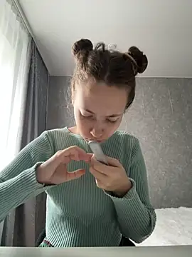 Holy Poly online show from December 2025 08:27:02 AM