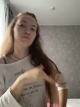 Holy Poly online show from November 2025 08:14:01 AM