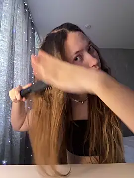 Holy Poly online show from March 2026 05:22:01 AM